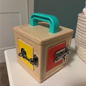 Lovevery Latch Box